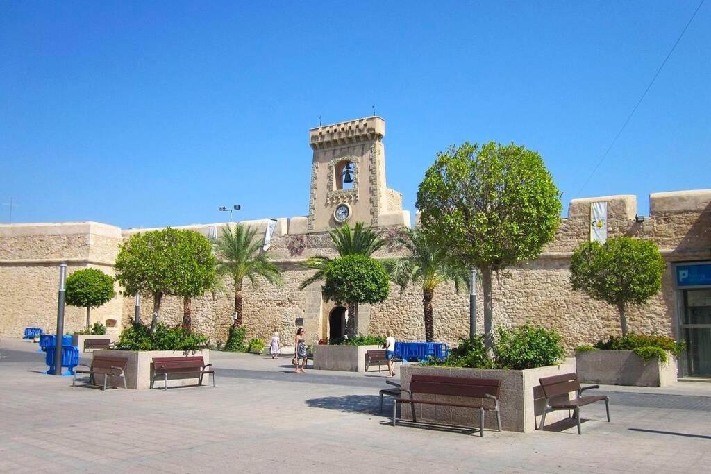 Comodo Apartamento Cerca Del Mar Санта Пола Экстерьер фото